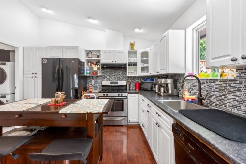 2176 Laurier Avenue, Port Coquitlam, BC 