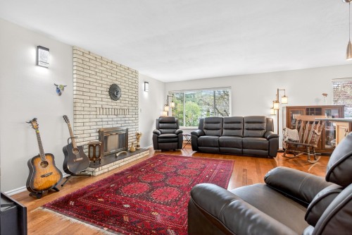 2176 Laurier Avenue, Port Coquitlam, BC 