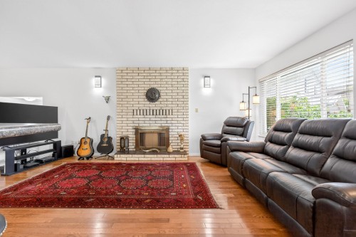 2176 Laurier Avenue, Port Coquitlam, BC 
