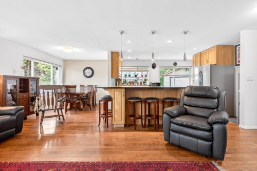 2176 Laurier Avenue, Port Coquitlam, BC 