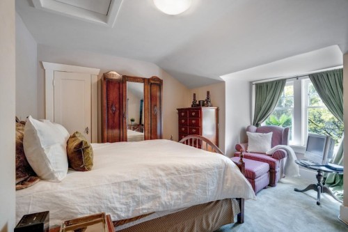 3771 31St Avenue W, Vancouver, BC 