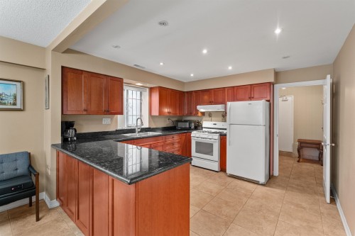 2663 Dundas Street, Vancouver, BC 