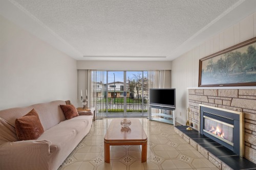 2663 Dundas Street, Vancouver, BC 