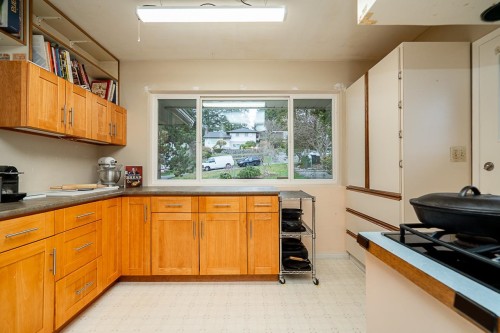 320 Seaforth Crescent, Coquitlam, BC 