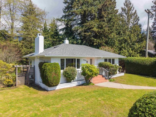 3894 Sunnycrest Drive, North Vancouver, BC 