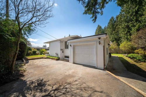 3894 Sunnycrest Drive, North Vancouver, BC 