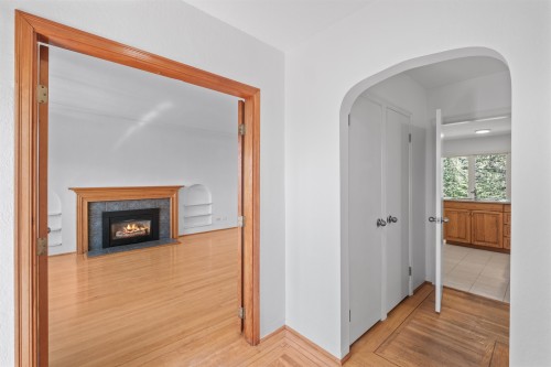 3894 Sunnycrest Drive, North Vancouver, BC 