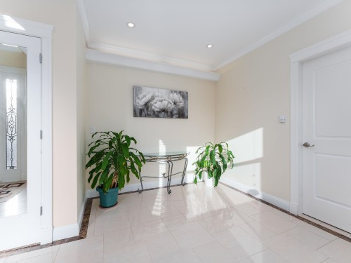 617 52Nd Avenue E, Vancouver, BC 