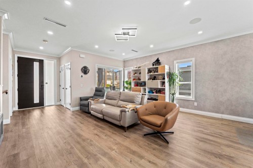 1038 Stewart Avenue, Coquitlam, BC 