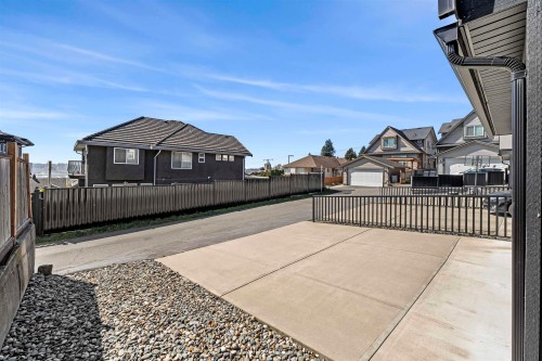 1038 Stewart Avenue, Coquitlam, BC 