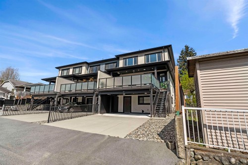 1038 Stewart Avenue, Coquitlam, BC 