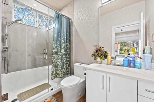 1038 Stewart Avenue, Coquitlam, BC 