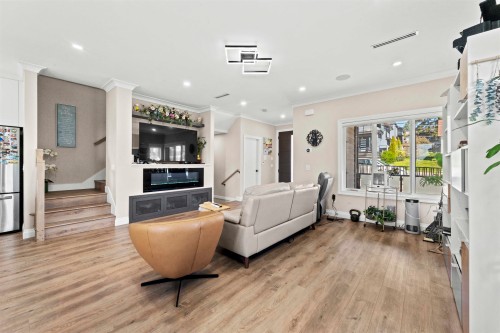 1038 Stewart Avenue, Coquitlam, BC 