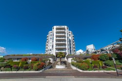 302-168 Chadwick Court  North Vancouver, BC V7M 3L4