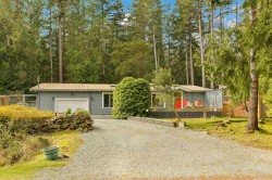 514 Aya Reach Road Mayne Island, BC V0N 2J1