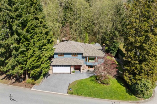 2760 Walpole Crescent  North Vancouver, BC V7H 2K7