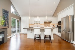 22-4055 Indian River Drive  North Vancouver, BC V7G 2R7