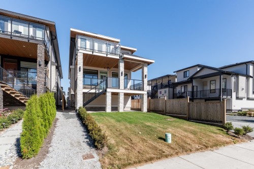 215 Mabel Street  New Westminster, BC V3M 0L1