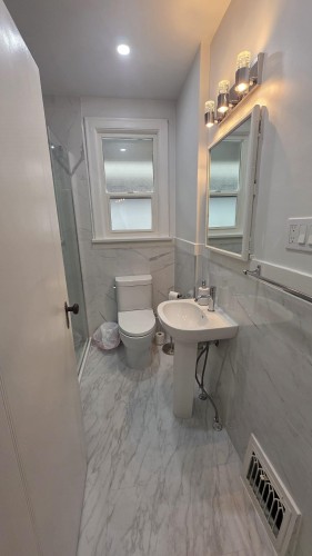 2622 Charles Street, Vancouver, BC 