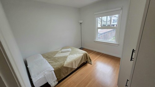 2622 Charles Street, Vancouver, BC 