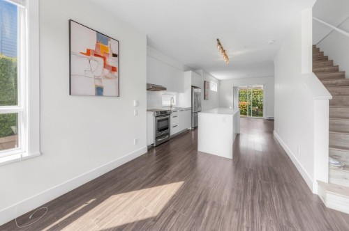 18-6868 Burlington Avenue, Burnaby, BC 