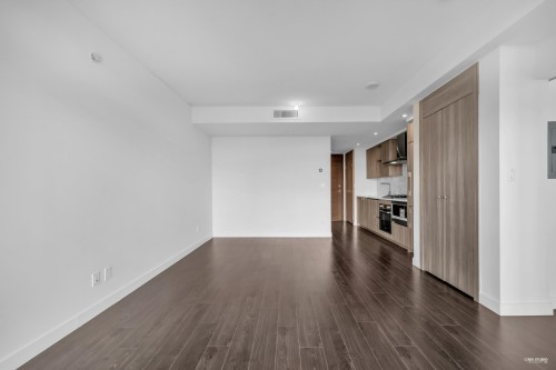 2009-4730 Lougheed Highway, Burnaby, BC 