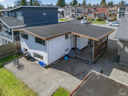 7750 15Th Avenue, Burnaby, BC 