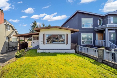 7750 15Th Avenue, Burnaby, BC 