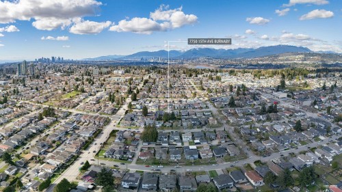 7750 15Th Avenue, Burnaby, BC 