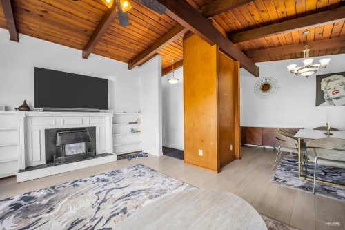 7750 15Th Avenue, Burnaby, BC 