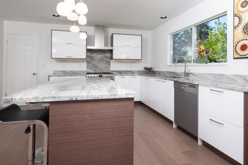 5479 Keith Road, West Vancouver, BC 