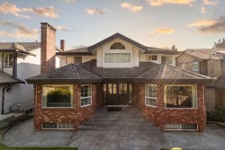 547 Tempe Crescent  North Vancouver, BC V7N 1E7