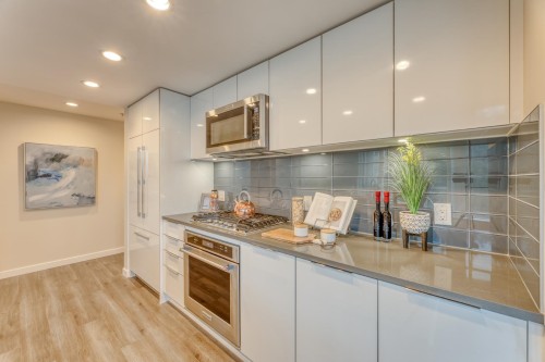 403-3100 Windsor Gate, Coquitlam, BC 
