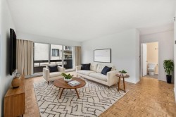 305-2025 2nd Avenue W Vancouver, BC V6J 1J6