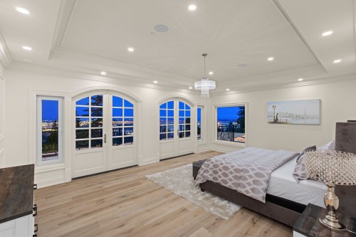 1445 Sandhurst Place, West Vancouver, BC 