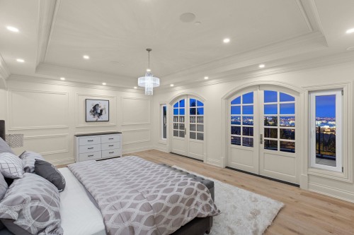 1445 Sandhurst Place, West Vancouver, BC 