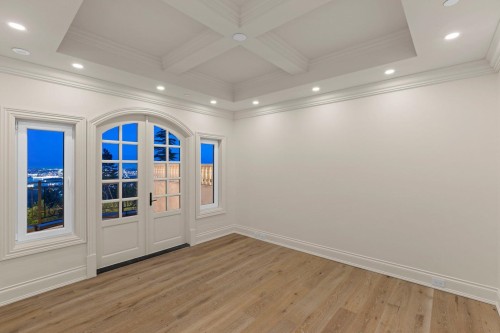 1445 Sandhurst Place, West Vancouver, BC 