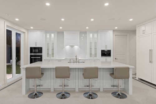 1445 Sandhurst Place, West Vancouver, BC 