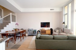 2063 10th Avenue W Vancouver, BC V6J 0H1