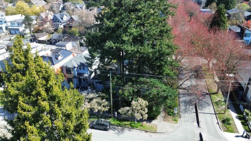 4496 Ontario Street, Vancouver, BC 