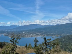 1108-9060 University Crescent Burnaby, BC V5A 0E1