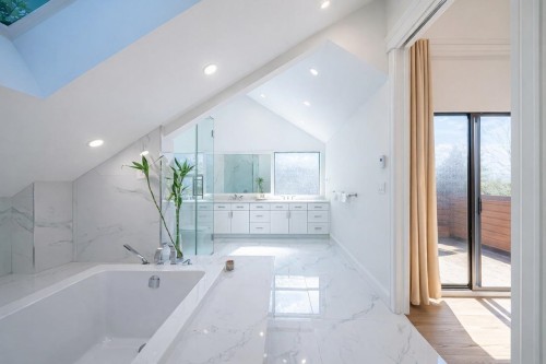 5260 Kew Road, West Vancouver, BC 