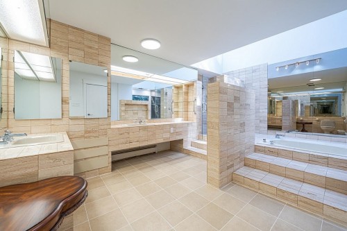 5260 Kew Road, West Vancouver, BC 