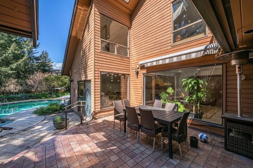 5260 Kew Road, West Vancouver, BC 