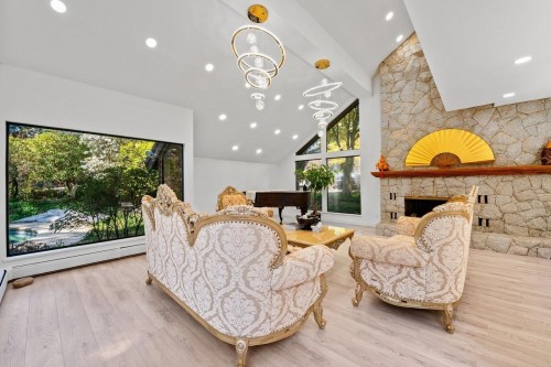 5260 Kew Road, West Vancouver, BC 