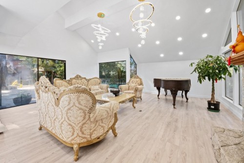 5260 Kew Road, West Vancouver, BC 