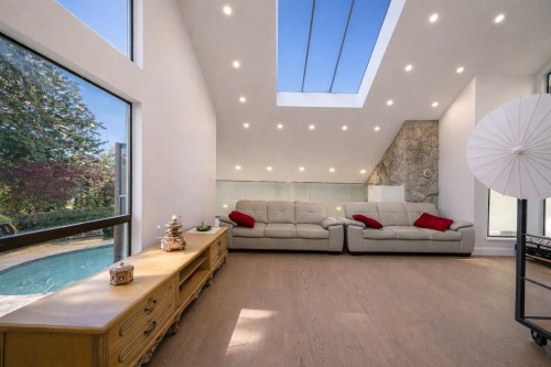 5260 Kew Road, West Vancouver, BC 
