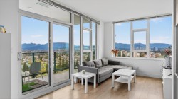 2205-7303 Noble Lane Burnaby, BC V3N 0H2