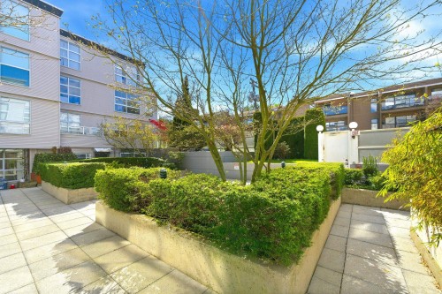 309-418 Broadway E, Vancouver, BC 