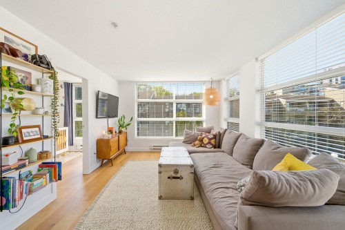 309-418 Broadway E, Vancouver, BC 